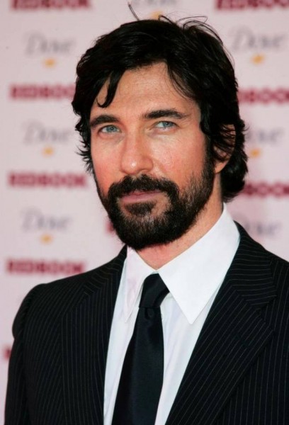 Dylan-McDermott-3