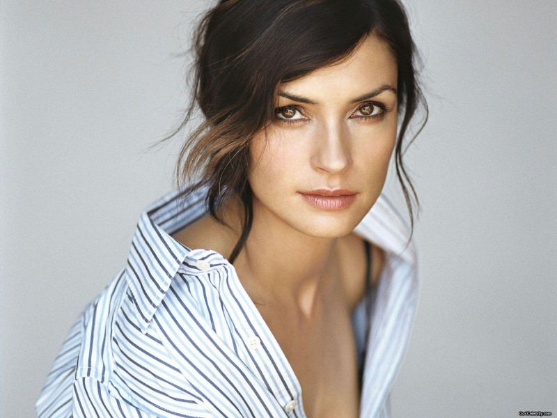 Famke-Janssen-5