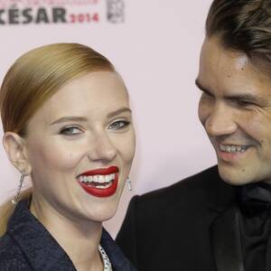Scarlett Johansson dopo 2 anni torna single!