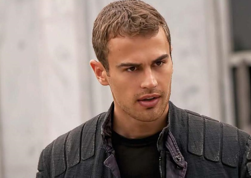 Underworld Blood Wars Theo James 1